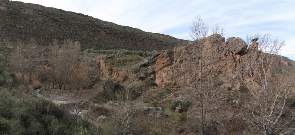 Panoramica de la Chimenea de las Hadas y el deslizamiento