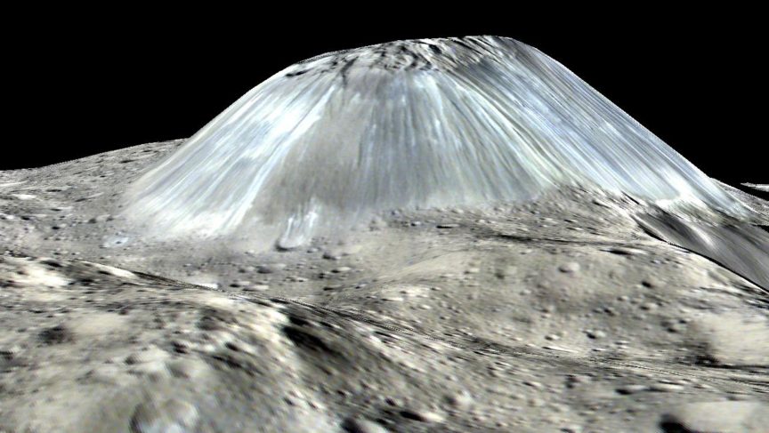 Representación en 3D de Ahuna Mons, tal y como se vería "de lado". NASA/JPL-Caltech/UCLA/MPS/DLR/IDA.