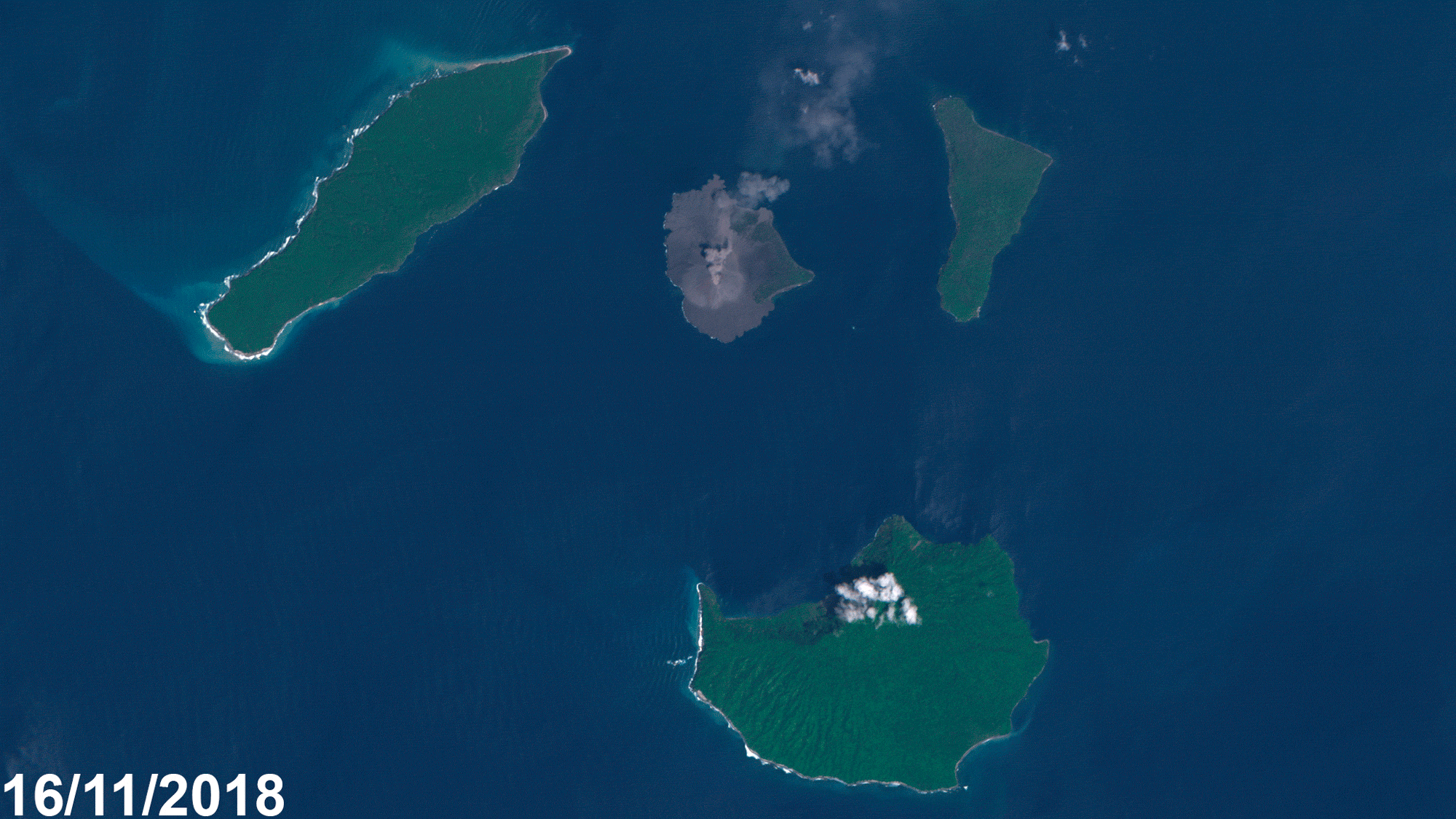 La evolución de Anak Krakatau. Imagen del Sentinel 2 del Programa Copernicus de la UE.